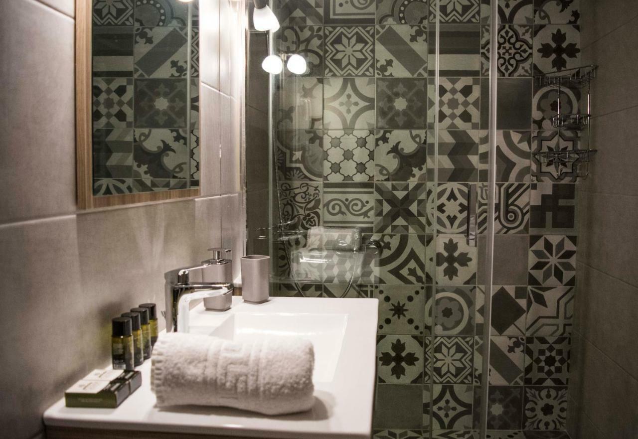 Chic And Minimal Apartment Close To Thissio Metro Atenas Exterior foto